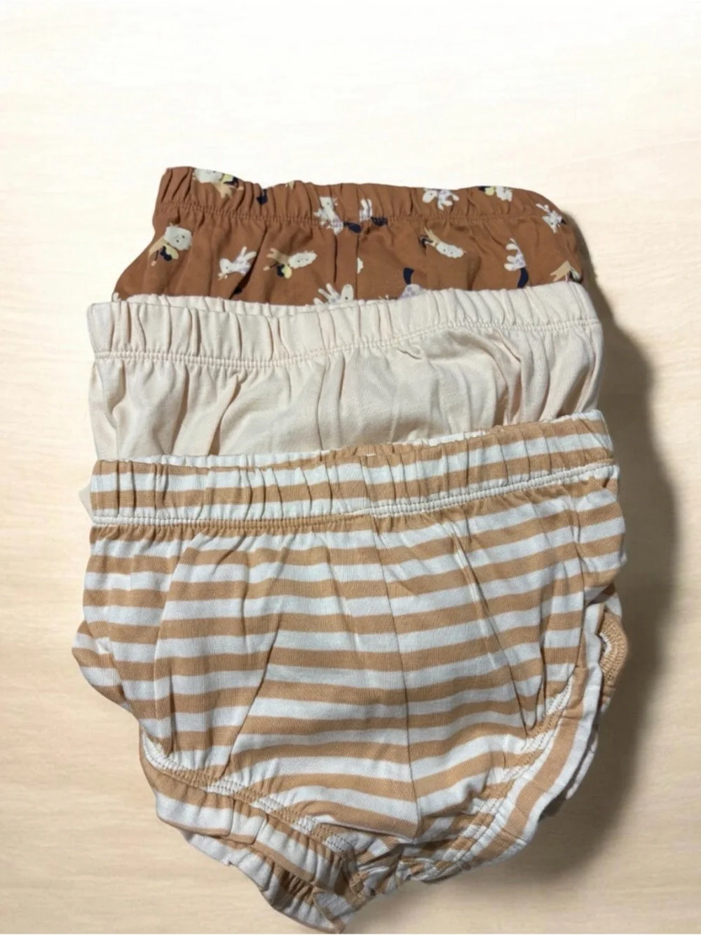 Amazon Essentials 3-Pack Baby Bloomers in Cream, Tan Stripe & Brown Lamb Print